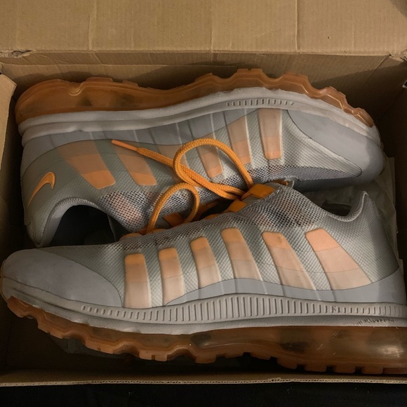 Nike Air Max - Picture 1 of 3